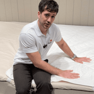 Bed_wetting_sheets_mattress_protecter_poster